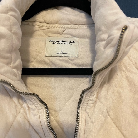 Abercrombie & Fitch soft pullover 1/4 zip - Picture 2 of 3